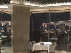 -武汉世茂希尔顿酒店·汇·全日餐厅