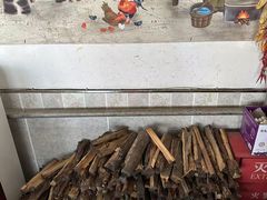 -粘豆包柴火铁锅炖