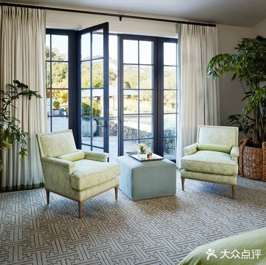 色卡:蒸汽灰+雾色+亮白色+菠菜绿+勿忘我蓝