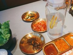 -轻烧烤肉(光谷步行街店)