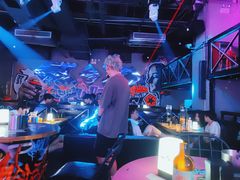 -UP嘻哈酒吧(粉巢店)
