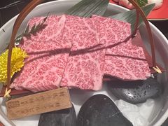 -山川小町·极番烧肉(新地假日广场店)