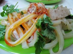 羊肉泡馍忘拍了，送这凉皮的时候才想起来拍-平凉羊肉泡馍·清真