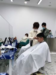 -东方美妍小鹏造型