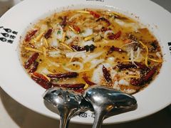 -渔语鱼酸菜鱼新川菜(来福士店)