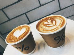 热拿铁-% Arabica阿拉比卡咖啡(深圳湾万象城店)