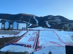 -鳌山滑雪度假区