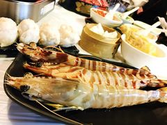 -鲜入围煮花胶鸡海鲜火锅