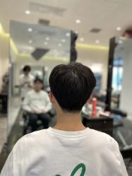 -BULB STUDIO 巴柏明星发型工作室