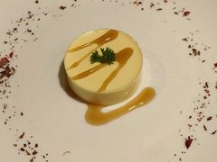 -又见马甲M8融合西餐厅(体育中心店)