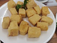 -正宗普宁豆干坊·洪记砂锅粥(红领巾路店)