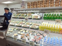 面包甜点陈列柜-山姆美式餐吧(西溪印象城店)