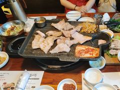 -Dombe豚(黑猪肉街店)