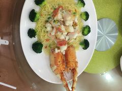 -顺峰渔港中国人的餐厅