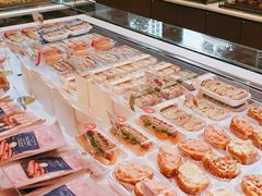 面包甜点陈列柜-巴黎贝甜(常德路店)