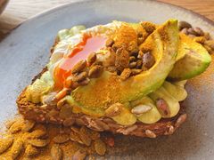 牛油果吐司-BOR Eatery(安福路店)