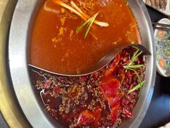 -沸炉重庆老火锅(军事博物馆店)