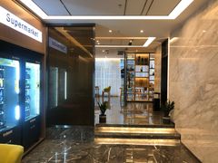 -柏槿酒店(罗湖口岸向西地铁站店)