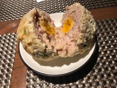 咸蛋黄狮子头-十面春风·江南面馆(崇宁路店)