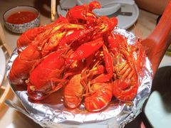 允指小龙虾-佬麻雀·新湘菜(珠海金发购物中心店)