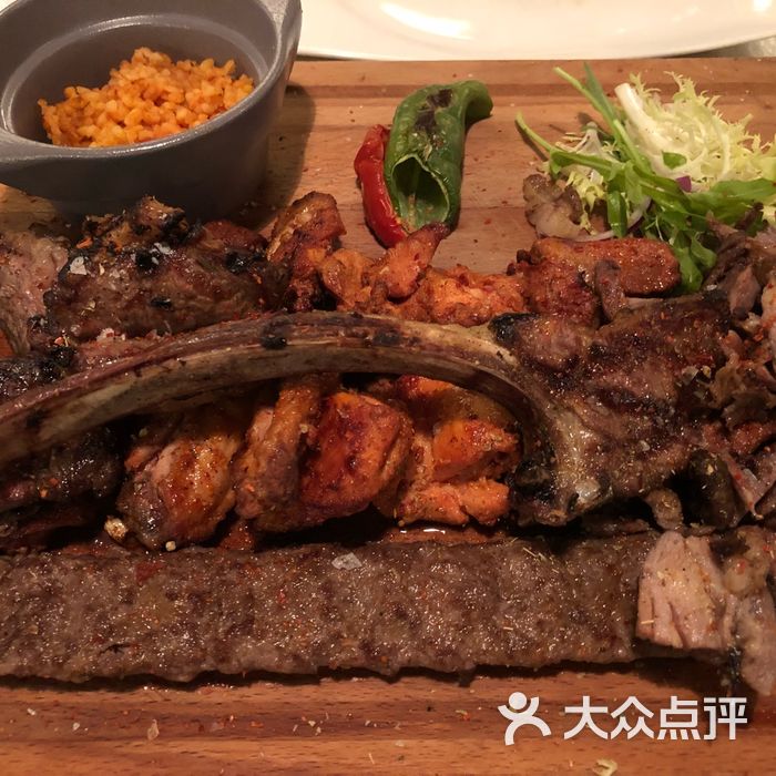 bus grill 巴士扒房-土耳其烤肉图片-北京牛排-大众点评网