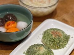 苔菜米馒头-缸鸭狗(天一广场店)
