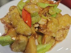 -红东阁东北菜烤肉酒馆(CROSS万象汇店)