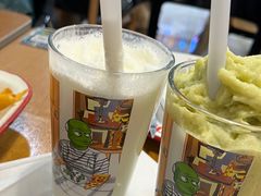 牛油果奶昔-Tube station站点比萨(王府井百货店)