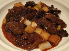 葱烧海参玛咖菌-聚宝渔港.五钻酒家(上地店)