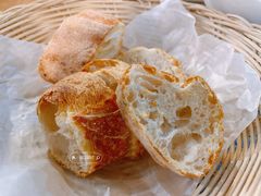 餐前面包-LA MAISON公鸡和龙(蛇口店)