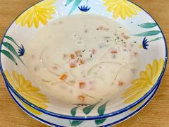 奶油蘑菇汤-萨莉亚意式餐厅(南京环亚凯瑟琳广场店)