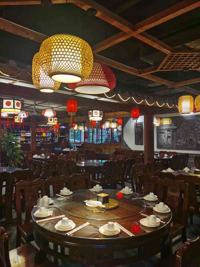 徐鼎盛民间菜(天湖美镇店)-"[环境]比较中式的环境.「民间藕汤」这.