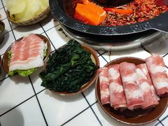 -扎起市井老火锅(乐山总店)