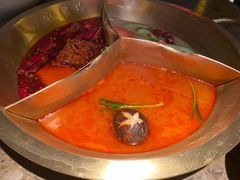-小龙坎火锅(湖滨银泰in77店)