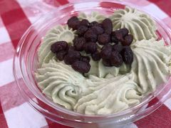 抹茶掼奶-红宝石·鲜奶小方·海派西点房(南丹店)