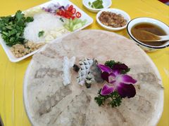 -官塘陈记鱼生·潮汕砂锅粥·牛肉火锅(潮枫路总店)