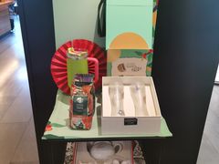 -星巴克臻选(华堂·新辰汇店)