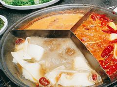 -渝里重庆火锅(航天城店)