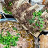 家人们!发现新大陆了牛肉锅怎么这么好吃😋
