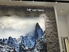-ARC'TERYX始祖鸟(奕欧莱奥特莱斯店)