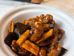 双菇滑鸡煲-光明邨大酒家(淮海路店)