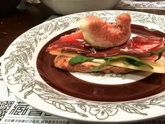 -藏书馆咖啡LibraryCoffee·Bistro(牡丹园店)