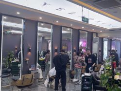 -藤野造型烫染·漂发