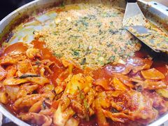 -亲昵春川鸡排(韩国美食街店)
