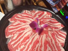 -老牌坊云南鱼豆花火锅(哈西万达店)