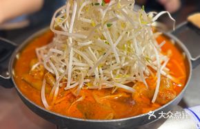 Xiao Li's Spicy Chicken Feet Pot