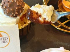 -上海漕河泾万丽酒店