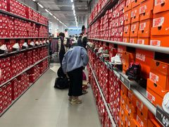 -NIKE上海青浦优选体验店