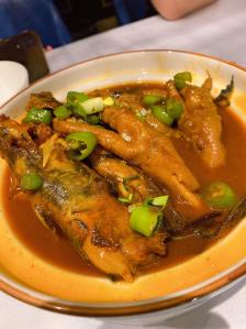 点的四道菜都没有踩雷,「昂刺鱼烧凤爪」鸡爪非常入味,简直是入口即化