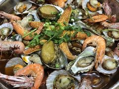 -老东镇啤酒屋海鲜加工·蒸汽海鲜·海鲜烧烤(台东店)